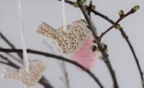 Anhänger für einen Zweig für den Frühling ganz einfach selber basteln.