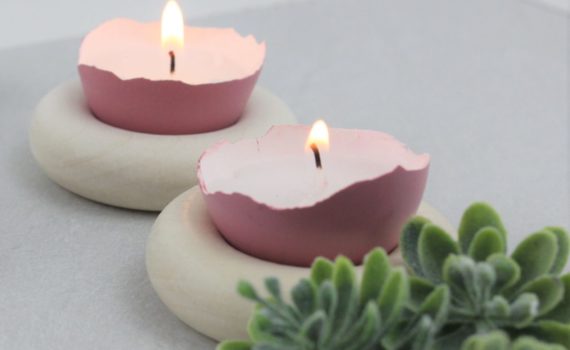 Aus halben Eierschalen entstehen schöne und dekorative Kerzen.