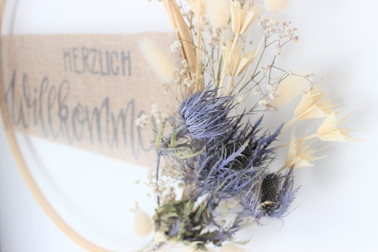 Trockenblumen Türkranz für den Herbst.