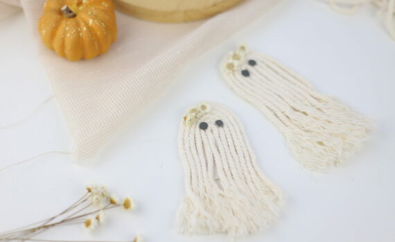 Kleine Geister aus Makramee Resten selber machen.